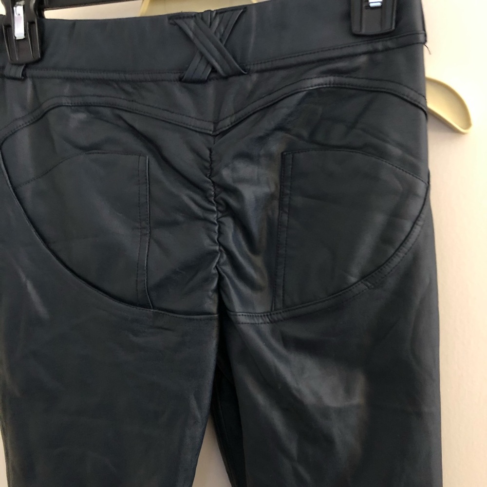 Booty looking good pleather pants - Picture 3 of 3